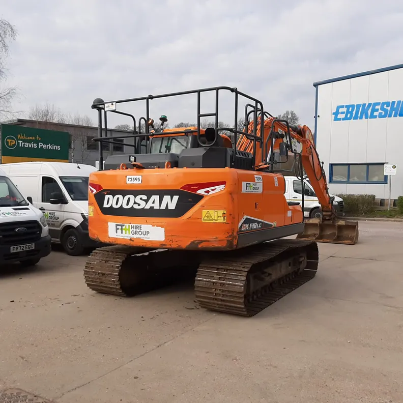 14T Excavator Doosan DX140LC 2022